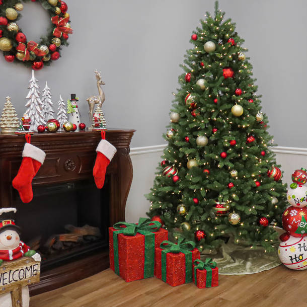 Red Barrel Studio® Newberry Green Realistic Artificial Spruce Christmas